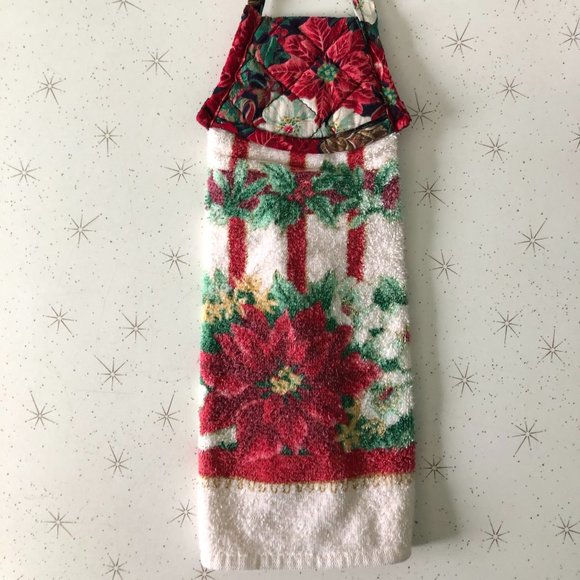 Vtg Oval Christmas Tablecloth & Hanging Kitchen Towel - Picture 7 of 9